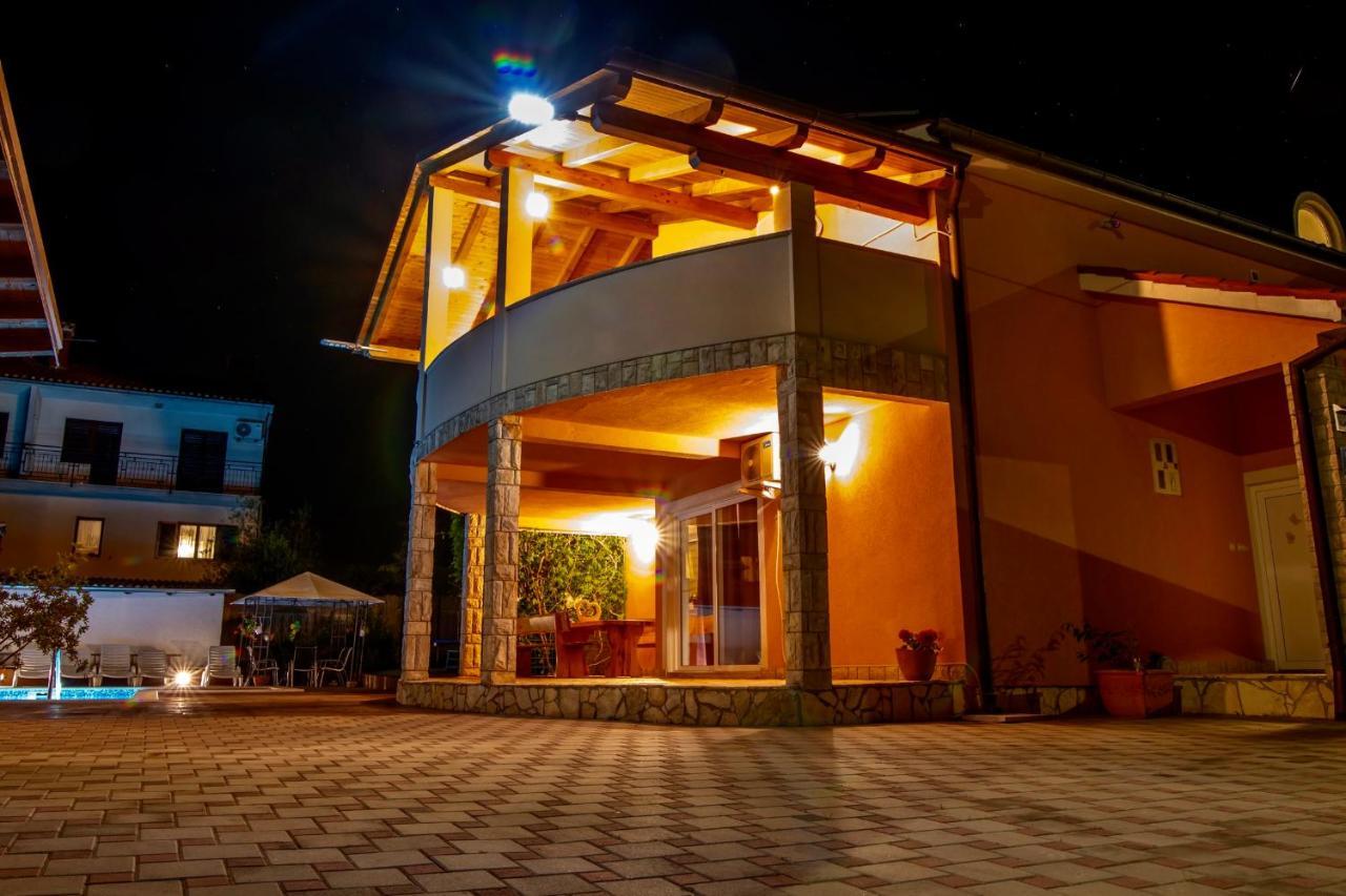 Villa Anita Пула Екстер'єр фото
